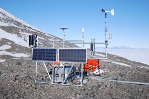 McMurdo antarctic station with LE-v50 vertical turbine