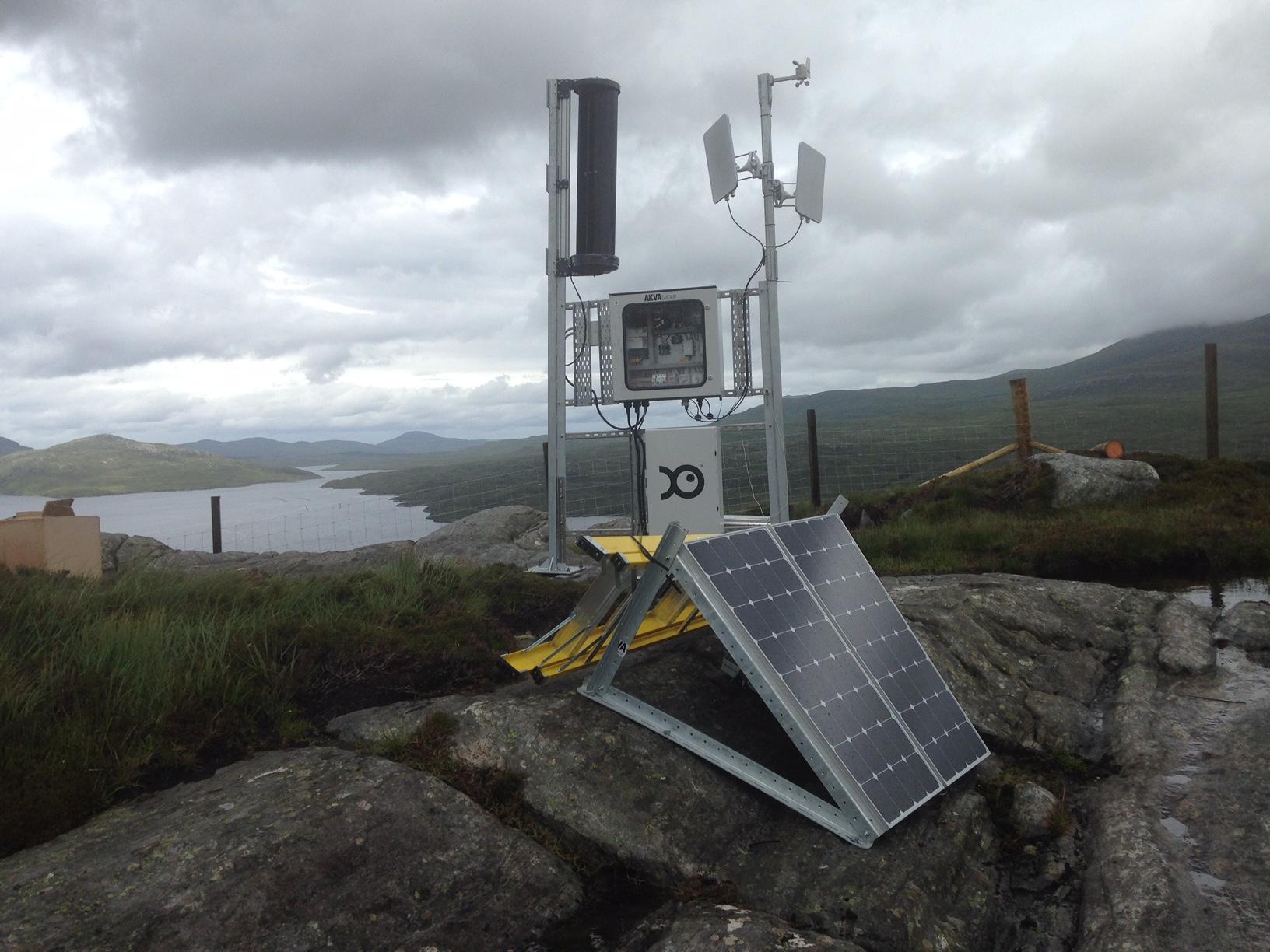 LE-v150 Extreme vertical axis wind turbine providing off ...